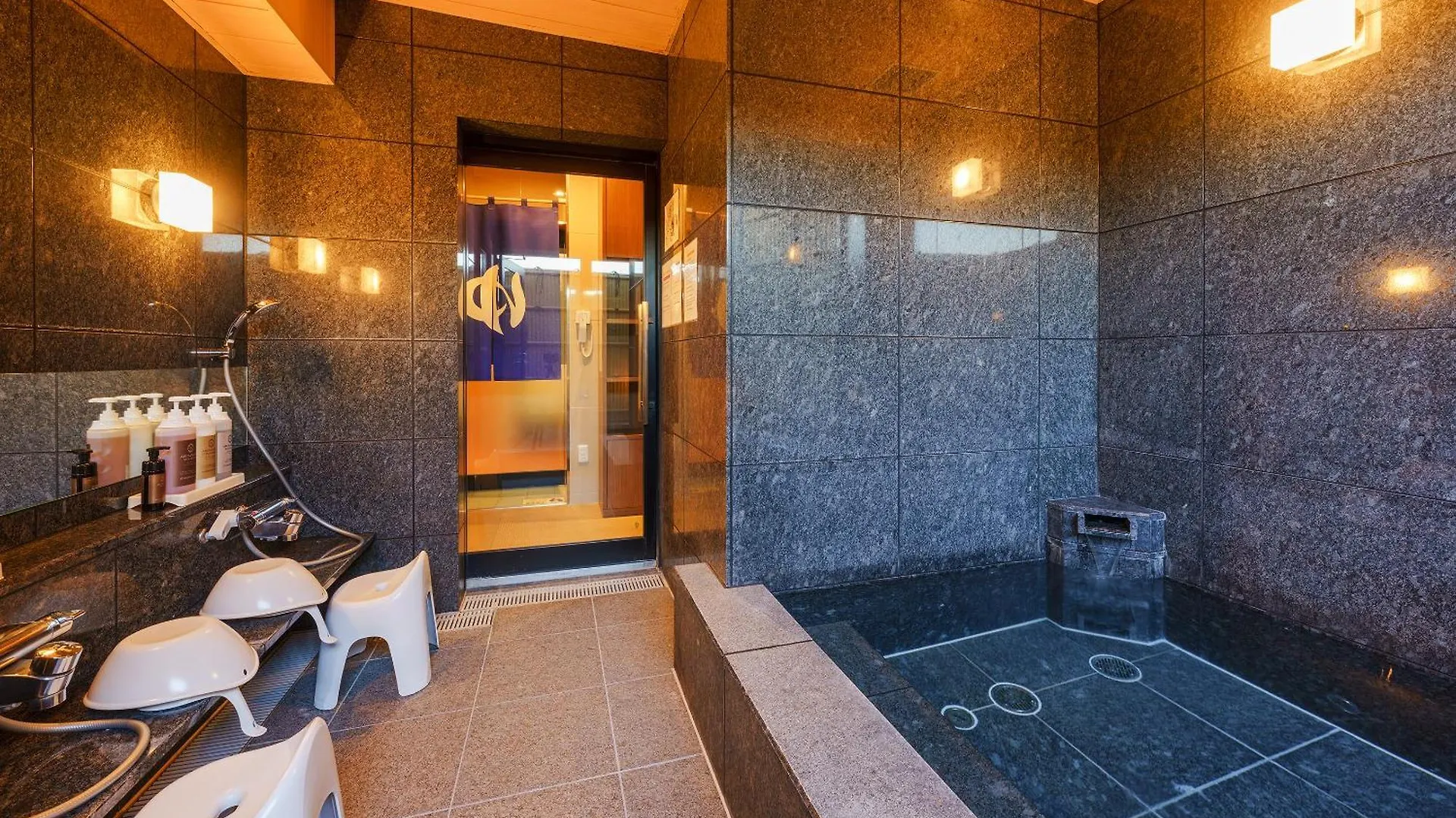 Tabist Tokyo City View Hotel 2*,